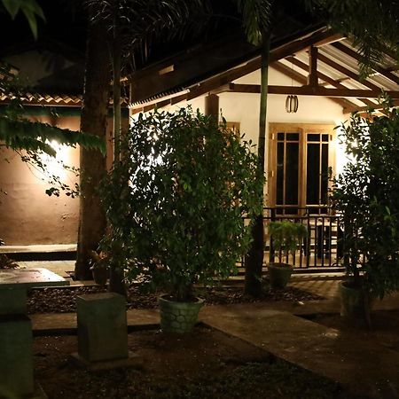 Max Safari Villa 우다왈라웨 외부 사진