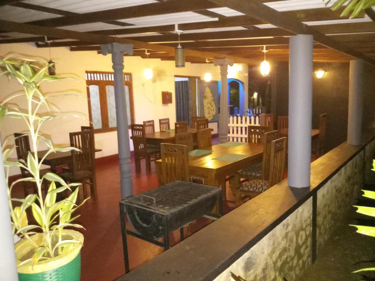 Max Safari Villa 우다왈라웨 외부 사진
