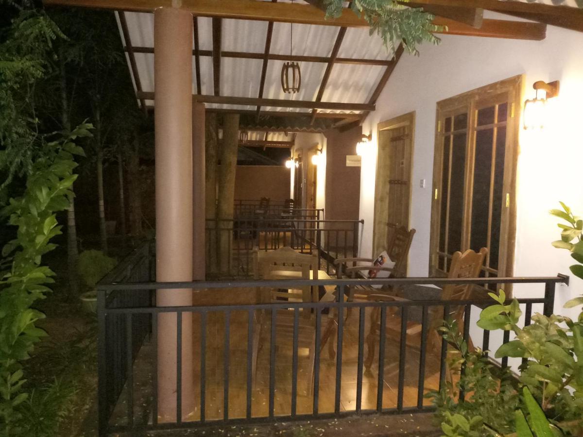Max Safari Villa 우다왈라웨 외부 사진