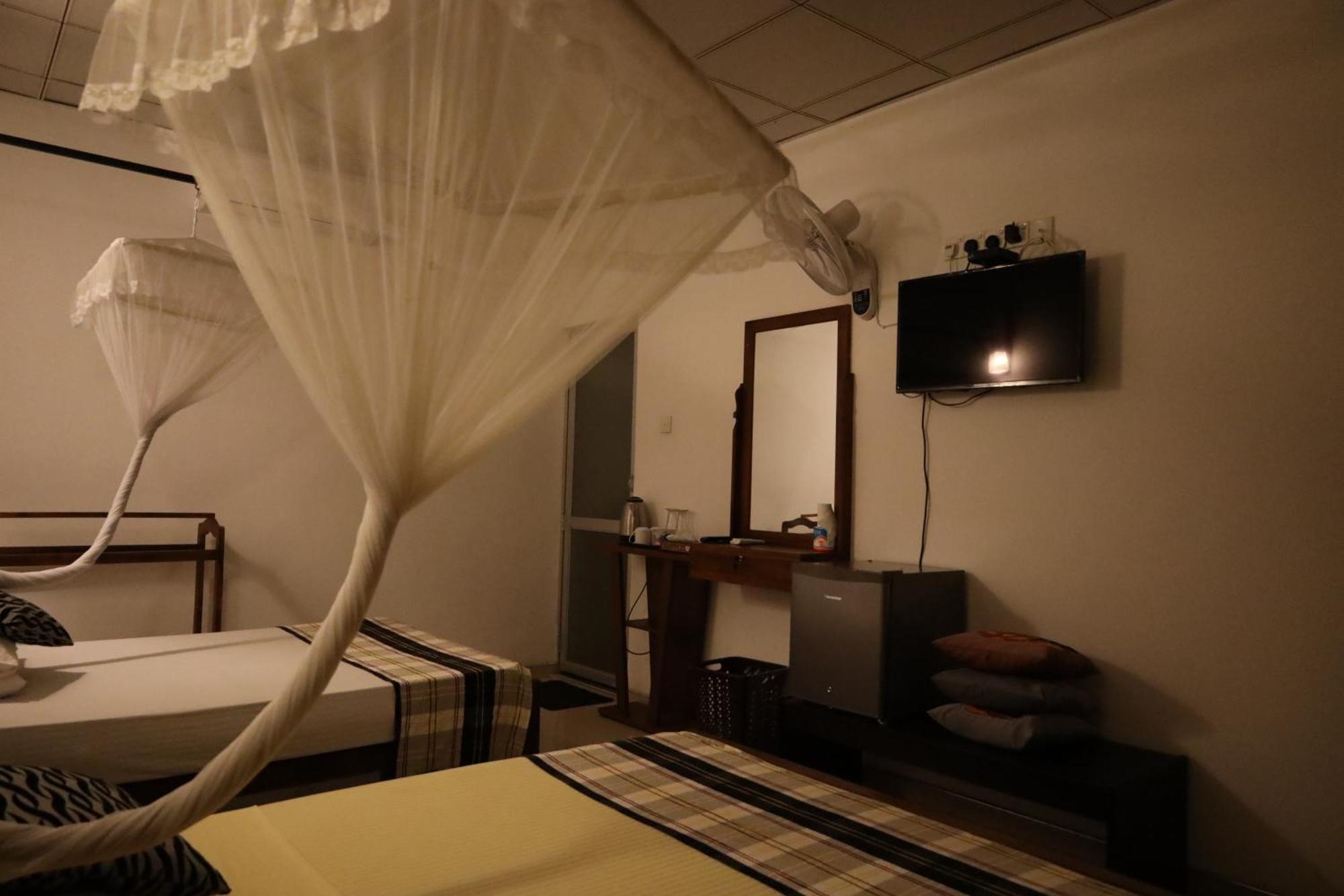 Max Safari Villa 우다왈라웨 외부 사진